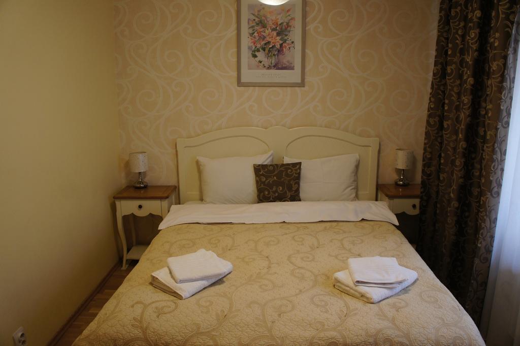 Agentia H Accommodation Bukarest Kültér fotó