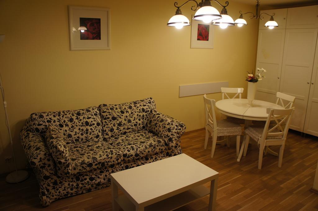 Agentia H Accommodation Bukarest Kültér fotó