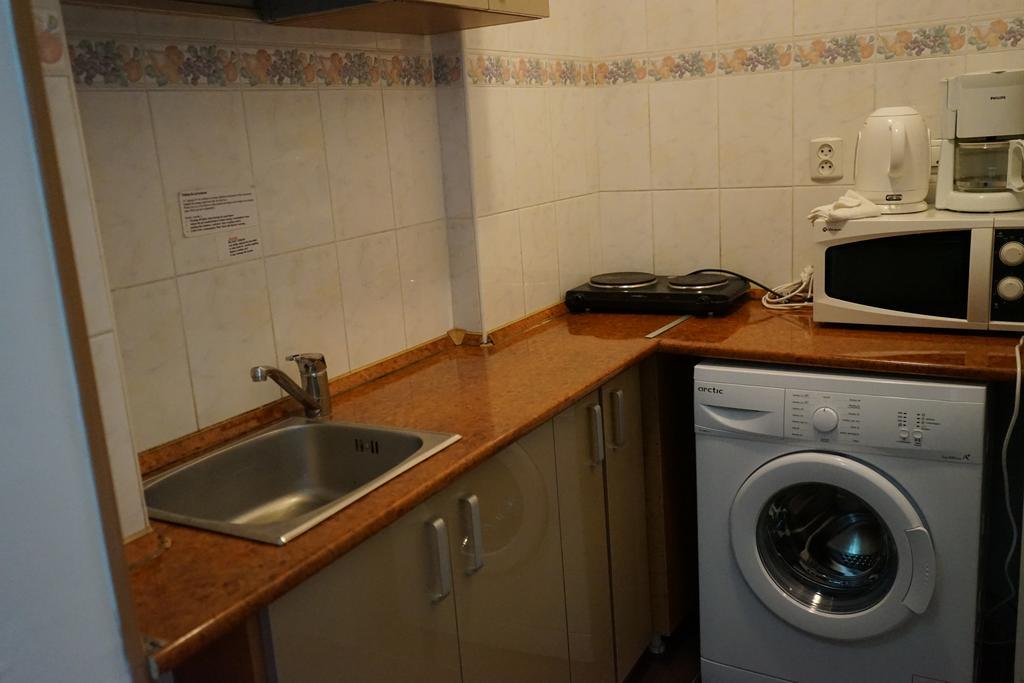 Agentia H Accommodation Bukarest Kültér fotó