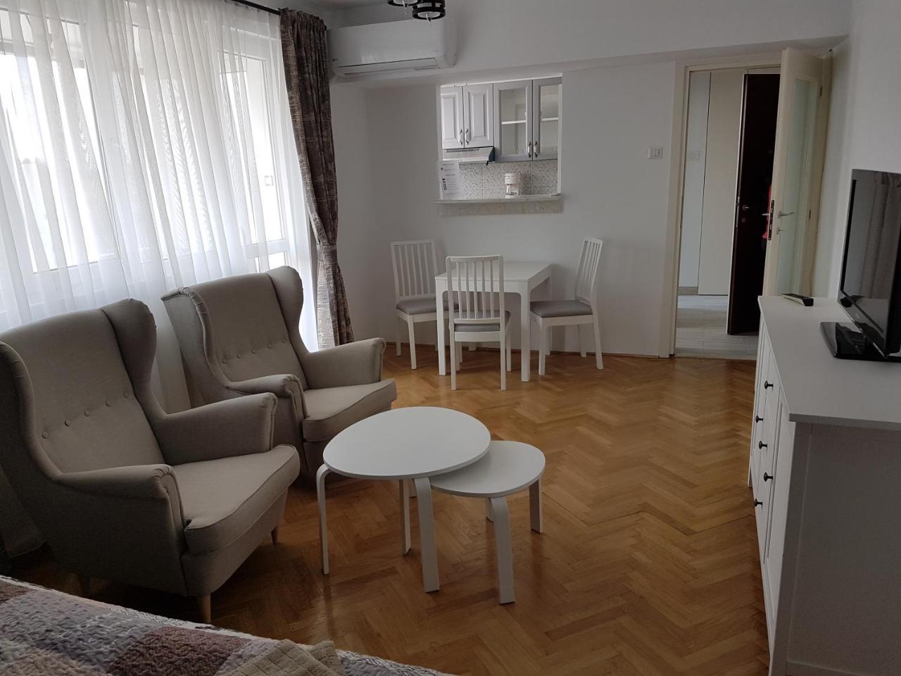 Agentia H Accommodation Bukarest Kültér fotó